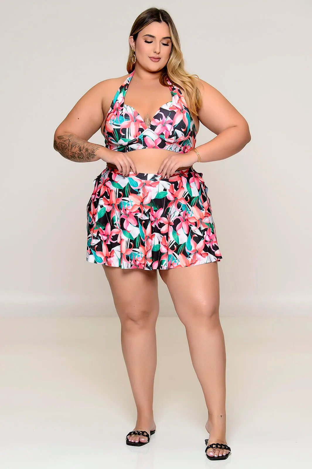 Biquíni Plus Size com Saída Embutida Lírio – Segurança, Sustentação e Conforto