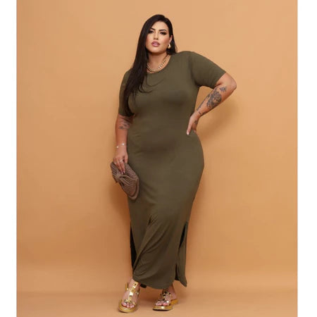 Vestido Mariana Longo Plus Size Com fenda